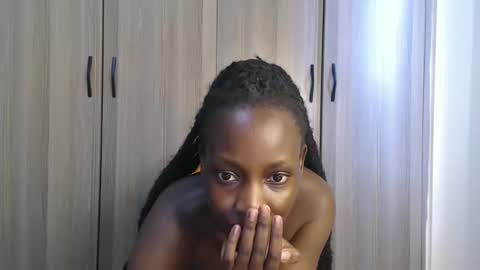 Miss Incredible online show from October 2025 11:05:02 AM