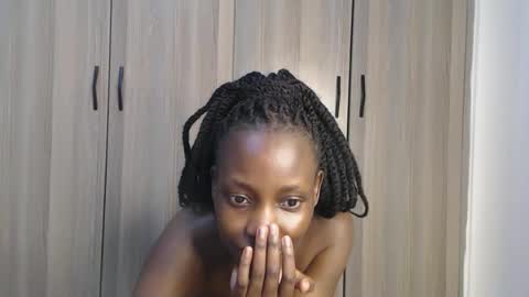 Miss Incredible online show from October 2025 12:44:02 AM