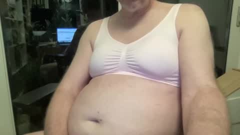 gummicasual online show from February 2026 10:36:01 PM