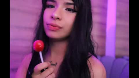 gummyluv online show from April 2026 08:20:02 PM