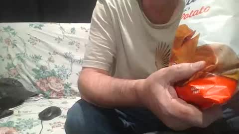 Snapshot of gundobear2224603202 chatting on September 2025 12:58:02 AM gundobear2224603202 online show from September 2025 12:58:02 AM