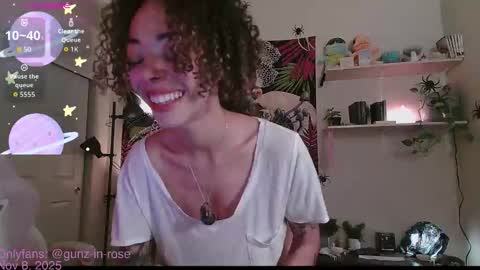 Snapshot of gunzinrose chatting on November 2025 04:29:01 PM Kylie online show from November 2025 04:29:01 PM