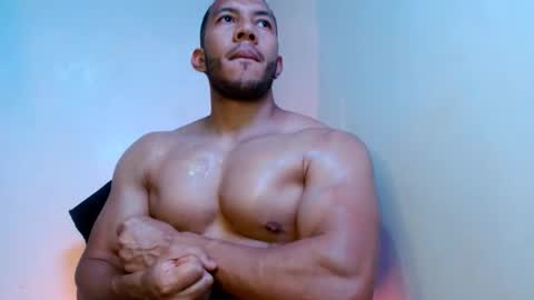 holl latino online show from March 2026 09:48:02 PM