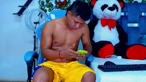 Snapshot of gurxxxt chatting on October 2025 03:12:01 PM Hakim online show from October 2025 03:12:01 PM