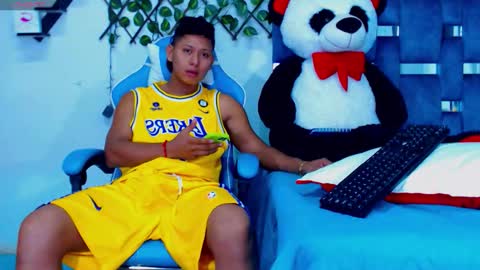 Hakim online show from November 2025 04:01:02 PM