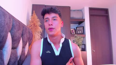 Gabriel online show from December 2024 07:03:02 PM