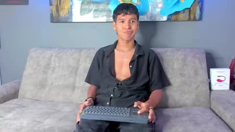 Carl Milton online show from November 2025 01:04:02 AM