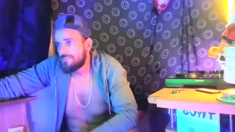 Snapshot of guyst_049 chatting on February 2026 02:53:01 AM GuyST049 online show from February 2026 02:53:01 AM