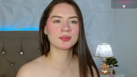 Snapshot of gwen_drew chatting on May 2026 01:17:02 PM Gwen Drew online show from May 2026 01:17:02 PM