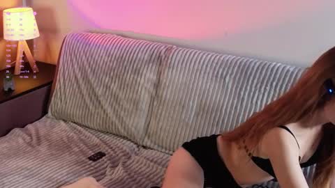 Julia online show from October 2025 01:14:02 AM