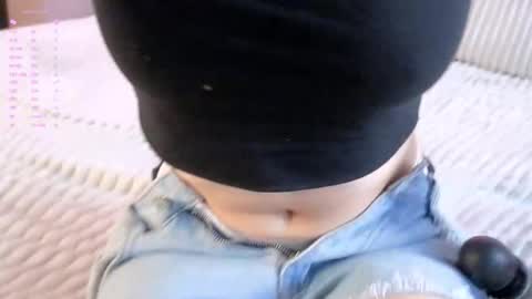 Julia online show from October 2025 12:54:02 AM