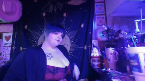 Snapshot of gxddess_fe chatting on November 2025 04:34:02 AM Goddess Fe online show from November 2025 04:34:02 AM