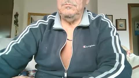 gyrdy online show from February 2025 02:00:02 PM