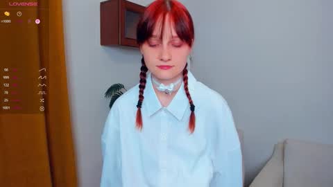 Snapshot of h0lyangel chatting on September 2025 06:44:02 PM Kelly Lilly online show from September 2025 06:44:02 PM