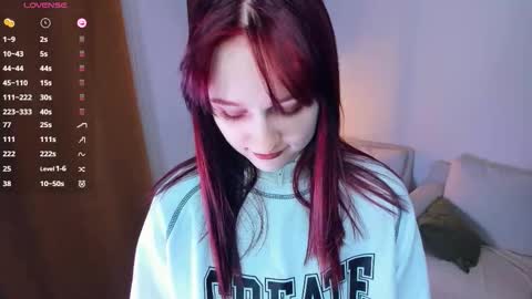 Kelly  Lilly online show from February 2026 06:47:02 PM