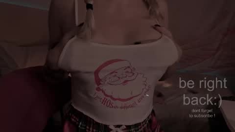 Snapshot of h2h0e chatting on September 2025 03:43:02 AM Lana online show from September 2025 03:43:02 AM