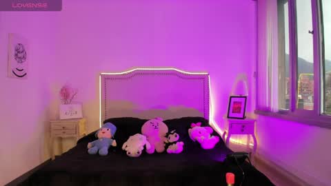 Hello Kitty online show from June 2026 12:33:02 PM
