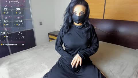 Snapshot of habibi_moon chatting on January 2025 02:26:02 AM Linda online show from January 2025 02:26:02 AM