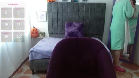 Snapshot of hadde01 chatting on October 2025 11:31:02 AM Hadde online show from October 2025 11:31:02 AM