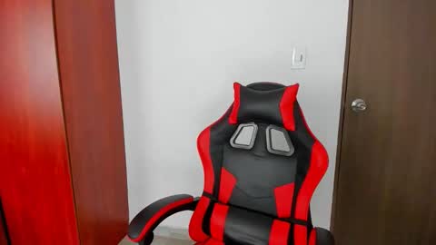 hades_horny_ online show from March 2026 09:15:01 PM