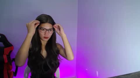 Snapshot of hailey69sexy chatting on September 2025 07:32:02 AM hailey69sexy online show from September 2025 07:32:02 AM