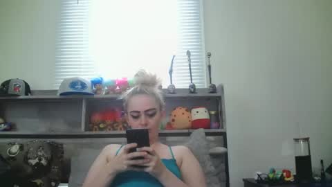 Hailey and d online show from December 2024 08:47:02 PM
