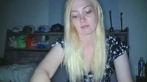 Hailey and d online show from September 2025 11:54:01 PM