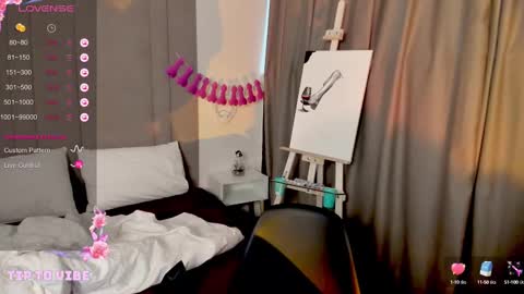 Hailey online show from February 2025 02:14:01 AM