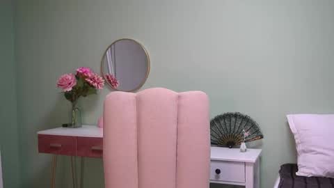 Hailey online show from October 2025 03:51:02 AM