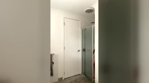 haineshunter600rbreeze online show from January 2026 07:46:02 AM