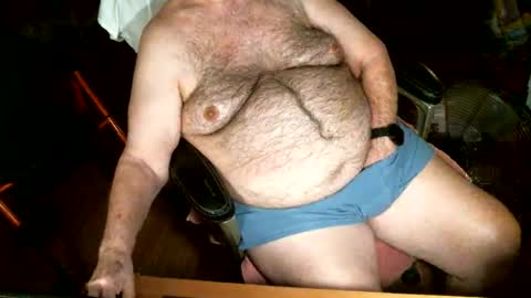Snapshot of hairybear813 chatting on March 2026 03:33:02 AM hairybear813 online show from March 2026 03:33:02 AM