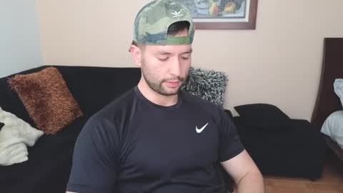 Snapshot of hairyncuteass chatting on February 2025 04:37:01 PM hairyncuteass online show from February 2025 04:37:01 PM
