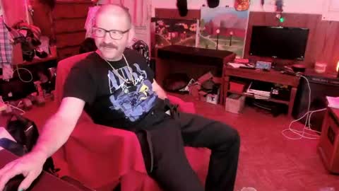 Snapshot of hairyoldperv chatting on July 2026 05:00:02 AM Justin online show from July 2026 05:00:02 AM