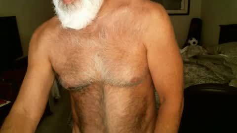 Snapshot of hairypecsguy chatting on April 2026 07:22:01 AM Hairy pecs online show from April 2026 07:22:01 AM