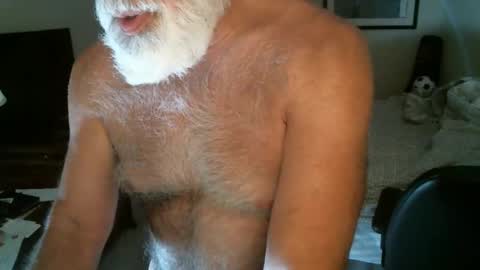 Snapshot of hairypecsguy chatting on May 2026 05:47:01 AM Hairy pecs online show from May 2026 05:47:01 AM