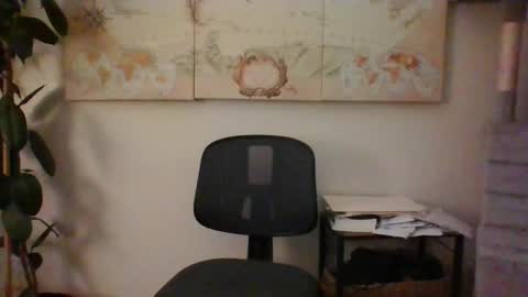 Snapshot of hairypussylover089 chatting on May 2026 05:26:01 AM hairypussylover089 online show from May 2026 05:26:01 AM
