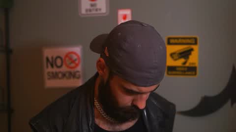 HairyRobXxX online show from November 2025 10:45:02 PM