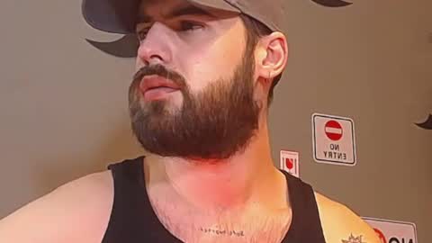 HairyRobXxX online show from February 2026 04:36:02 PM