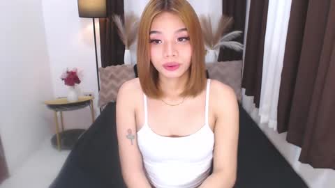 YOUR SIDECHIC HAILEY online show from December 2024 06:17:02 PM