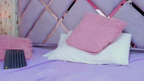 haley_evans_ online show from January 2025 10:45:01 PM