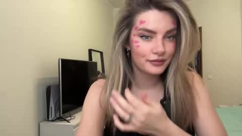 haley_rune online show from February 2025 10:28:01 AM