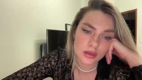 haley_rune online show from February 2025 04:14:02 PM