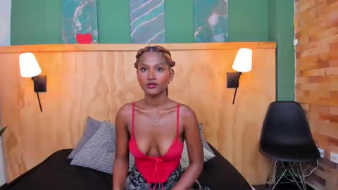 Halley Lorens online show from September 2025 07:17:01 PM