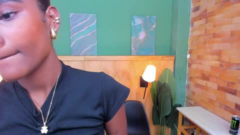 Halley Lorens online show from March 2026 07:25:01 PM