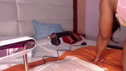 Snapshot of hallybans chatting on January 2025 01:48:02 AM Hally Bans online show from January 2025 01:48:02 AM