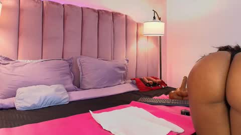 Snapshot of hallybans chatting on September 2025 12:06:01 PM Hally Bans online show from September 2025 12:06:01 PM