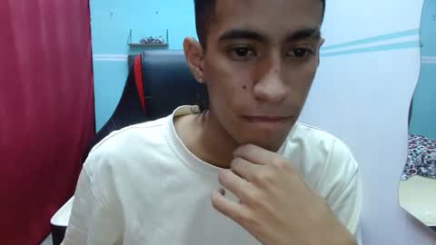 Snapshot of hamcummboy20 chatting on November 2025 05:51:01 AM hamcummboy20 online show from November 2025 05:51:01 AM