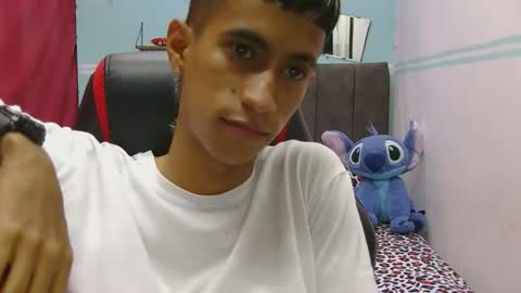 Snapshot of hamcummboy20 chatting on April 2026 05:32:02 PM hamcummboy20 online show from April 2026 05:32:02 PM