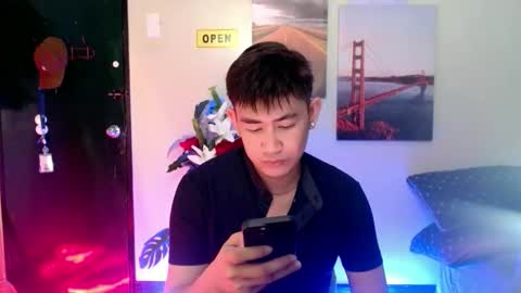 Dem online show from November 2025 02:33:02 AM