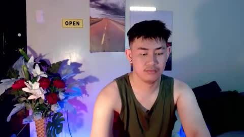 Dem online show from November 2025 01:32:02 PM